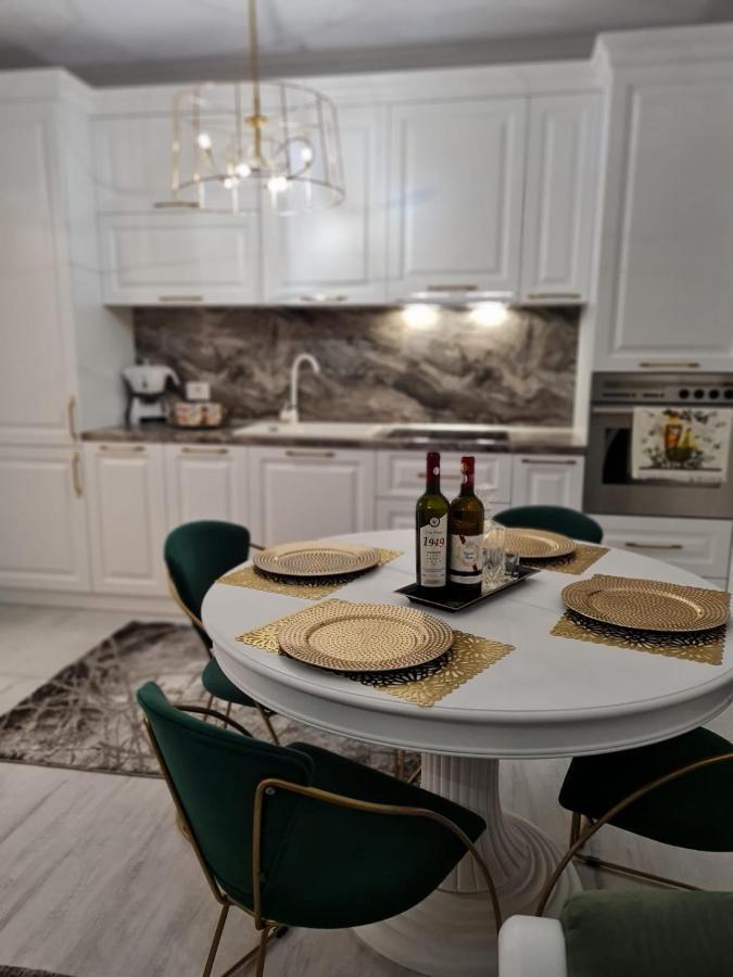 Apartament Larysse Oradea Eksteriør bilde