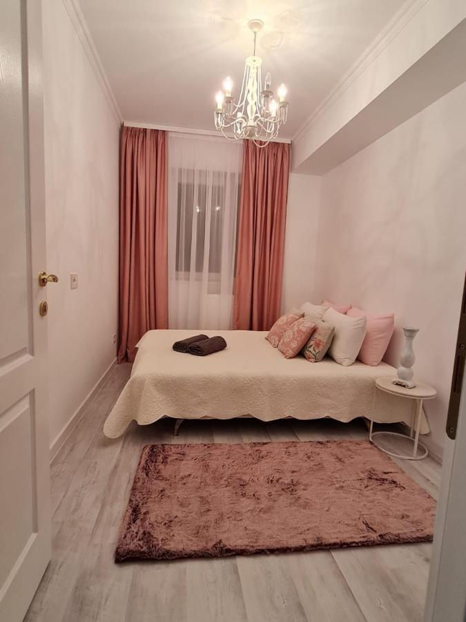Apartament Larysse Oradea Eksteriør bilde