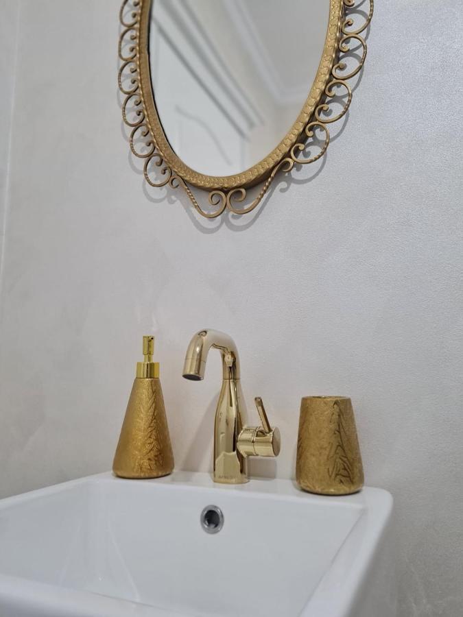 Apartament Larysse Oradea Eksteriør bilde