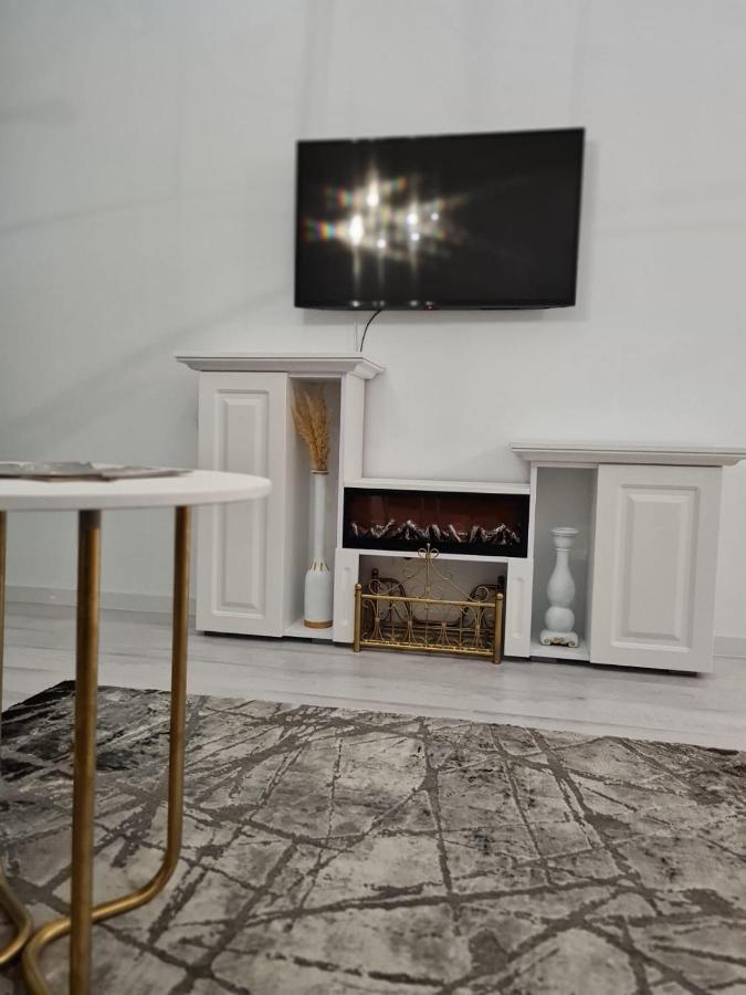 Apartament Larysse Oradea Eksteriør bilde